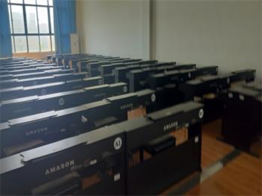 C1-314电钢琴实训室